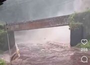 Hujan Deras Picu Lembah Anai Meluap, Jalan Padang-Bukittinggi Tak Bisa Dilalui