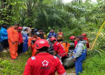 Terjebak di Ladang, 7 Warga Agam Diselamatkan Tim SAR