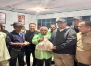 Andre Rosiade Kunjungi 7 Titik Banjir di Padang, Bagikan Ribuan Nasi Bungkus dan Bantuan Tunai