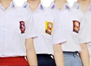 Pemkab Agam Salurkan Seragam Sekolah untuk 1.800 Pelajar Korban Bencana