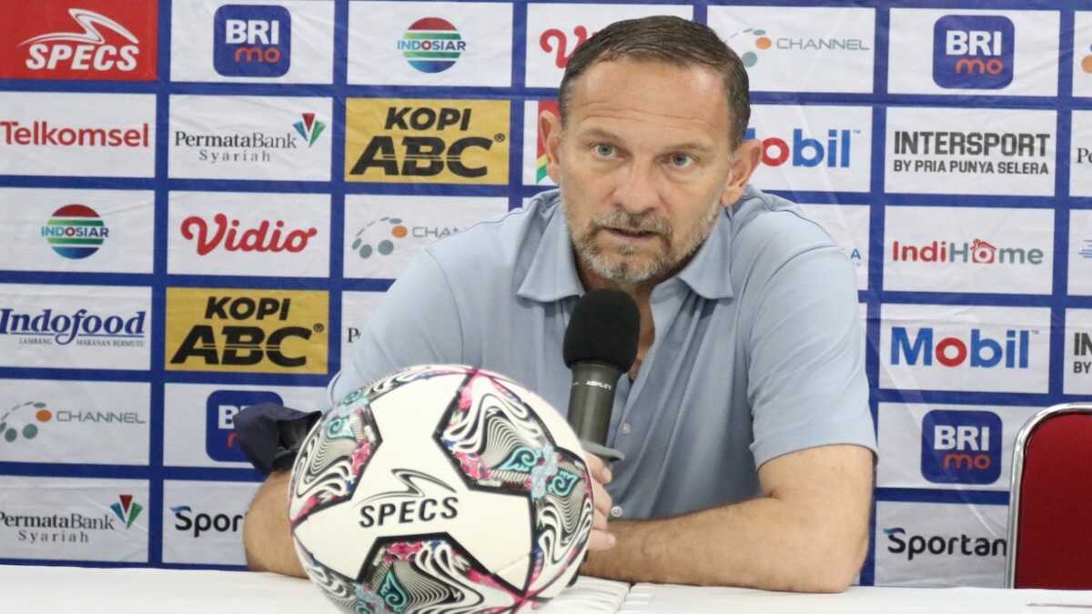 Pelatih Semen Padang FC, Dejan Antonic. (dok. istimewa)