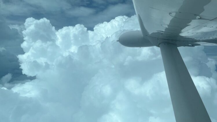 Ilustrasi modifikasi cuaca. (dok. istimewa)