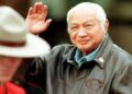 Soeharto Dianugerahi Gelar Pahlawan Nasional, Tutut Terima di Istana Jakarta 3 Soeharto Dianugerahi Gelar Pahlawan Nasional, Tutut Terima di Istana Jakarta