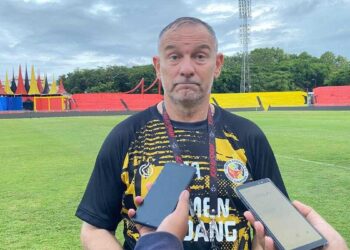 Pelatih Kepala Semen Padang FC Dejan Antonic. (dok. istimewa)