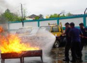 Semangat Hari Pahlawan, PLN UID Sumatera Barat Gelar Simulasi Tanggap Darurat Kebakaran