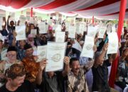 Setahun, Menteri Nusron Redistribusi 195.734 Bidang Tanah untuk 39.556 KK