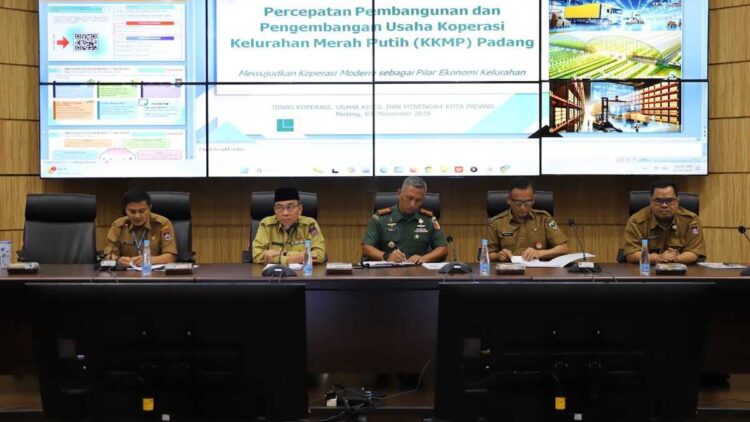 Wawako Maigus Nasir Pimpin Rakor Pembentukan Koperasi Kelurahan Merah Putih di Padang 1 Rapat pembentukan Koperasi Kelurahan Merah Putih di Padang. (dok. istimewa)