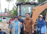 Pemkab Solok Kerahkan Alat Berat, Percepat Perbaikan Sungai dan Jalan Pasca Bencana