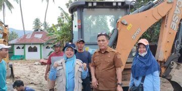 Pemkab Solok Kerahkan Alat Berat, Percepat Perbaikan Sungai dan Jalan Pasca Bencana