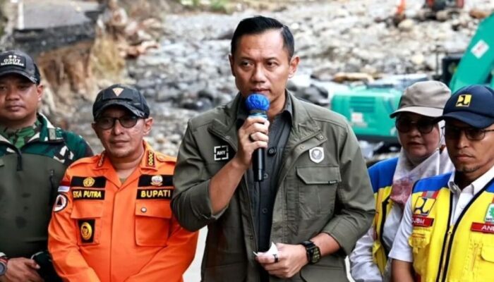 Akses Vital Sumbar–Riau Lumpuh, Menteri AHY Pastikan Perbaikan Jalur Lembah Anai Dipercepat