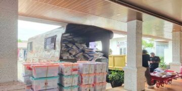 Pemko Padang Pastikan Bantuan Banjir Langsung Disalurkan ke Korban