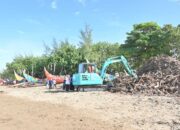 Pulihkan Aktivitas Nelayan, Pemprov Sumbar Gelar Aksi Bersih Pantai