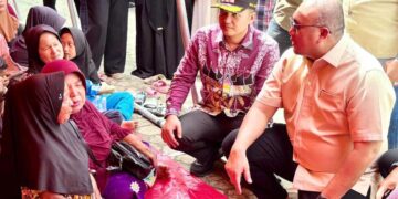 Di Tengah Galodo Sumbar, Andre Rosiade selalu Hadir untuk Rakyat 7 Andre Rosiade hadir di tengah masyarakat saat bencana. (dok. istimewa)