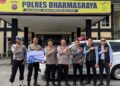 BRI serahkan ambulans untuk Polres Dharmasraya. (dok. istimewa)