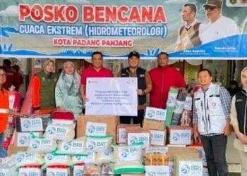 Bantuan BRI Padang Panjang untuk korban terdampak banjir bandang. (dok. istimewa)