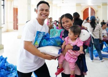 Bantuan sembako untuk korban gempa