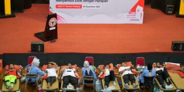 Donor darah PT Semen Padang di penutup tahun 2025. (dok. Humas)