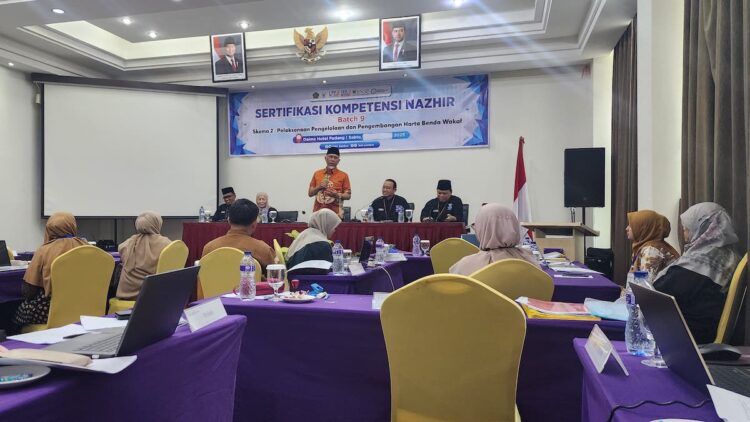 Gubernur Mahyeldi hadiri sertifikasi kompetensi nazhir batch 9. (dok. istimewa)