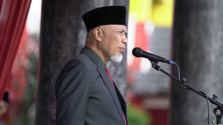 Gubernur Mahyeldi jadi irup saat Upacara Hari Bela Negara 2025. (dok. adpsb)