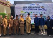 Gubernur Mahyeldi Terima Bantuan Alat Kesehatan dari Laznas LMI Sumsel untuk Korban Bencana Hidrometeorologi