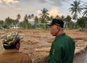 Gubernur Mahyeldi Tinjau Korban Bencana di Junjung Sirih, Serahkan Bantuan Senilai Rp68 Juta