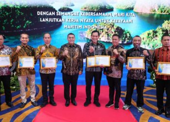 Kementerian ATR/BPN Terima 8 Penghargaan dari KKP atas Sertifikasi Pulau-pulau Kecil 7 Kementerian ATR BPN dapat penghargaan dari KKP. (dok. istimewa)