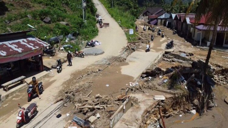Hunian Sementara dan Pendataan Rumah Rusak Jadi Prioritas Utama di Padang 1 Kondisi terkini di daerah Batu Busuak yang terdampak bencana. (dok. istimewa)