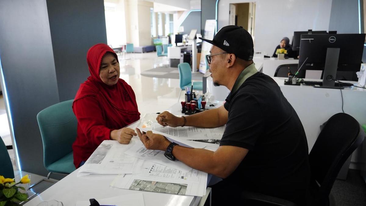 Masyarakat manfaatkan pengurusan layanan pertanahan di hari libur pertama Nataru. (dok. istimewa)