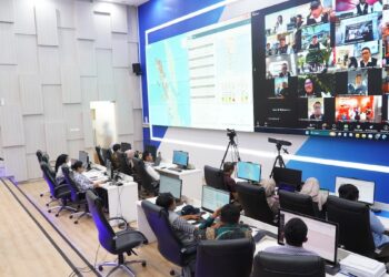 Menkomdigi Meutya Hafid saat monitoring Posko Nataru. (dok. istimewa)