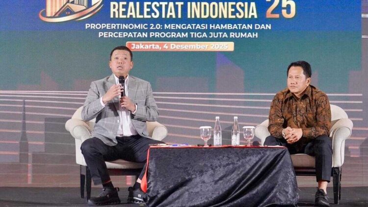 Rakernas REI 2025, Menteri Nusron Ajak Pelaku Industri Perumahan Tidak Lagi Manfaatkan Lahan LP2B 1 Menteri Nusron di acara Rakernas REI 2025. (dok. istimewa)
