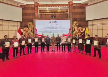 Penyerahan sertifikat tanah di Bali. (dok. istimewa)