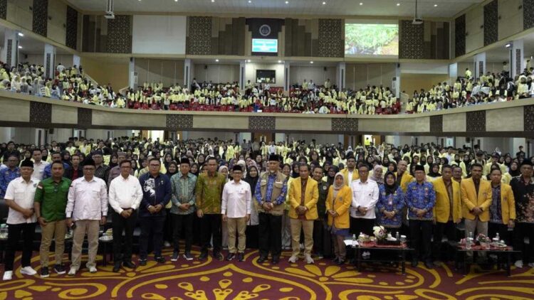 Ribuan mahasiswa dilepas KKN ke daerah bencana. (dok. istimewa)