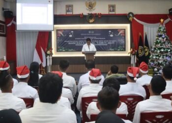 Penyerahan Remisi Natal 2025 di Lembaga Pemasyarakatan Kelas II A Muaro Padang, pada Kamis (25/12). (ANTARA/FathulAbdi)