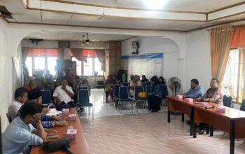 Tim GTRA Pasaman sosialisasi dengan masyarakat. (dok. istimewa)