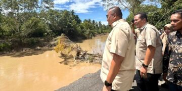 Tinjau Kerusakan Batang Mangor Pascabanjir, Andre Rosiade Kawal Wako Pariaman Ajukan 2 Proposal ke Pusat