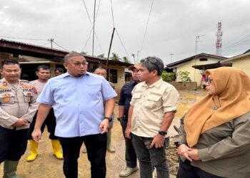 Andre Rosiade Perbaiki Rumah Dinas Personel Polsek Pauh Padang yang Rusak karena Banjir Bandang