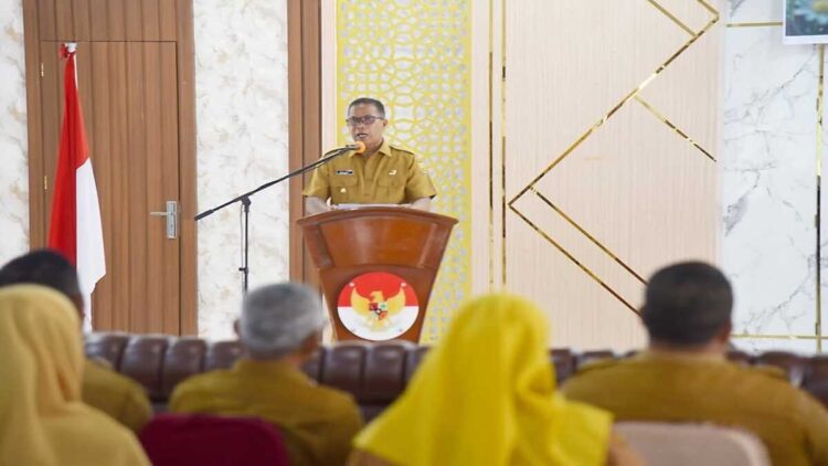 Wawako Pariaman Tegaskan Pentingnya Perencanaan Tata Ruang yang Harmonis dan Ramah Lingkungan 1 Wawako Pariaman membuka konsultasi publik penyusunan KLHS RDTR Kota Pariaman. (Foto: Ist)