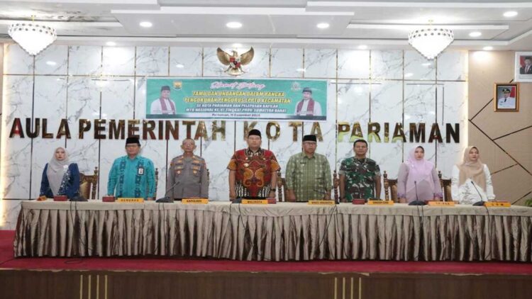 Wako Pariaman Lepas Kafilah MTQ ke-41 Sumbar 1 Pemko Pariaman melepas kafilah untuk berlaga di MTQ tingkat Sumbar di Bukittinggi. (Foto: Ist)