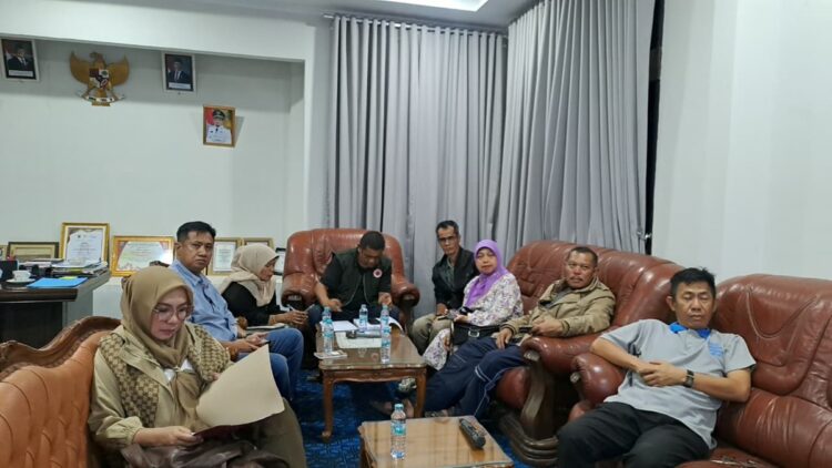 Pemkab Solok menghadiri rapat percepatan penginputan data kebencanaan dan penyusunan dokumen R3P. (Foto: Diskominfo Kabupaten Solok)