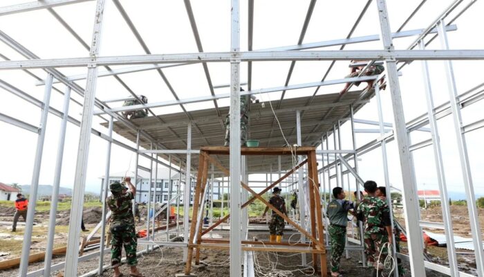 Dikebut, BNPB Bangun Huntara dengan Pola Kerja 18 Jam Sehari