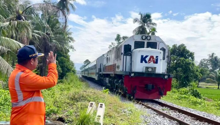 Tingkatkan Keselamatan Menjelang Lebaran, KAI Divre II Sumbar Lakukan Cek Lintas Kuraitaji-Cimparuh