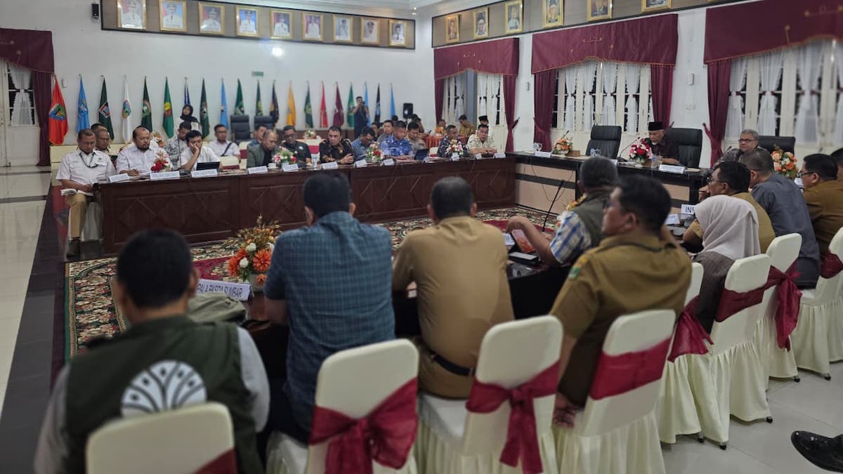 FGD Gubernur dan Forkopimda terkait percepatan pemulihan pascabencana. (dok. istimewa)