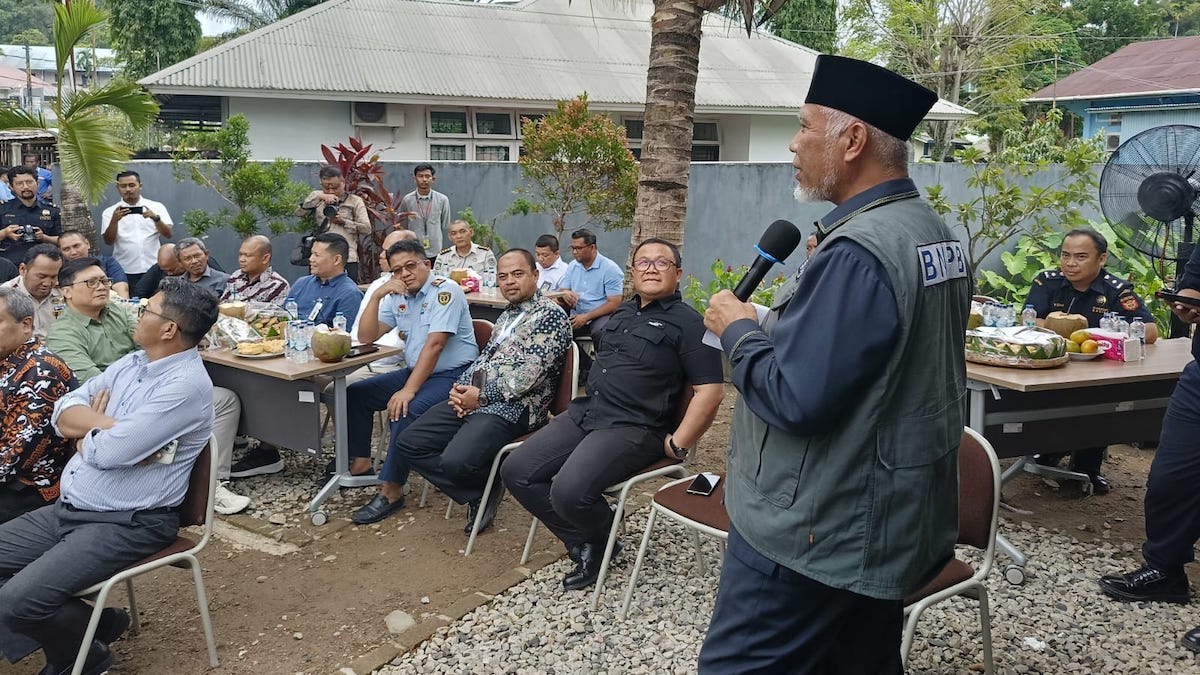 Gubernur Mahyeldi gelar pertemuan dan bahas terkait pascabencana. (dok. adpsb)