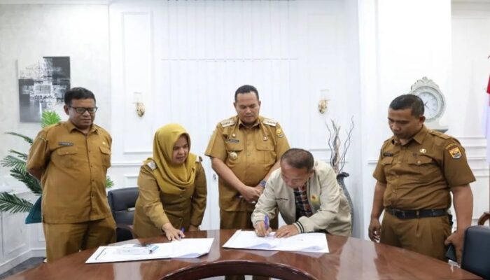 Pemko Pariaman Hibahkan Rp750 Juta ke KONI, Targetkan Prestasi Atlet