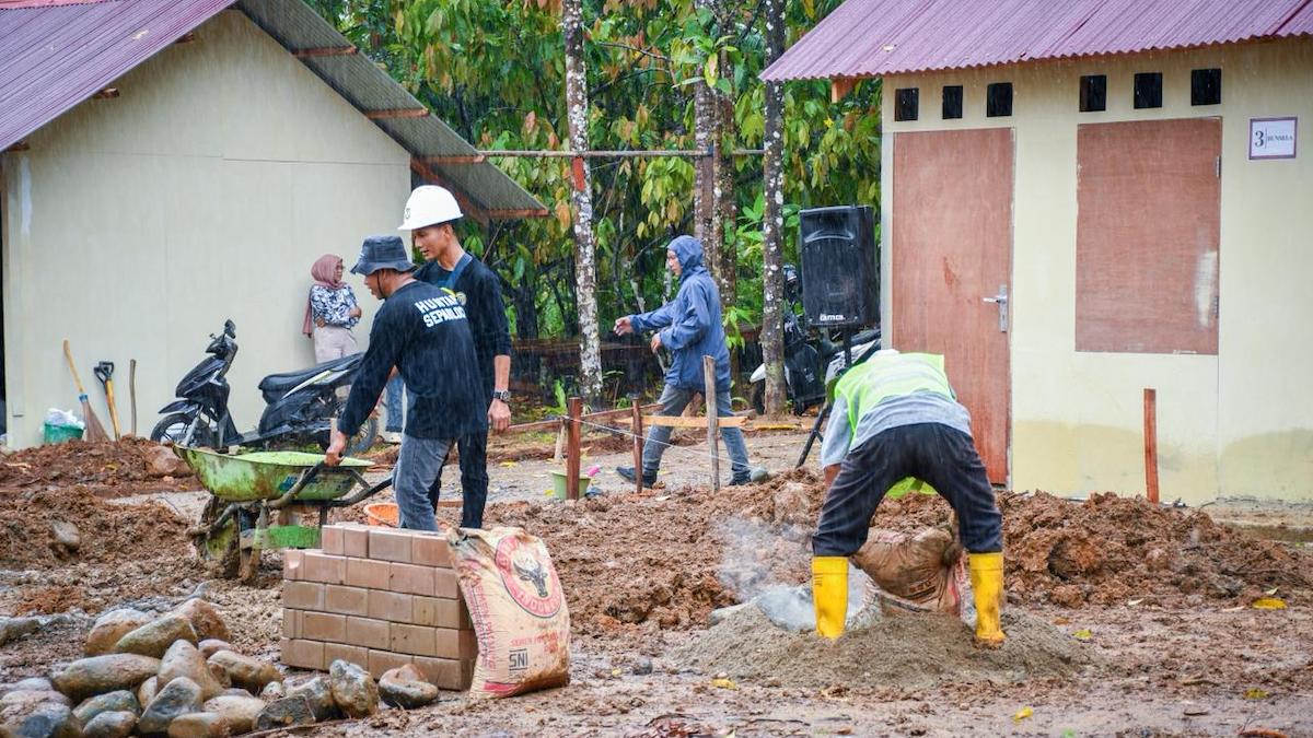 Pembangunan huntap di Kampung Talang pakai Sepablock. (dok. istimewa)