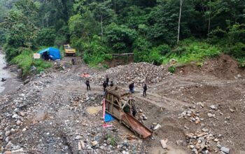 Penertiban tambang ilegal oleh Tim PETI Sumbar. (dok. istimewa)