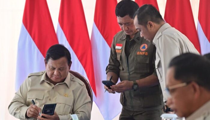 Prabowo Pastikan Penanganan Bencana Sumatera Serius Meski tanpa Status Bencana Nasional