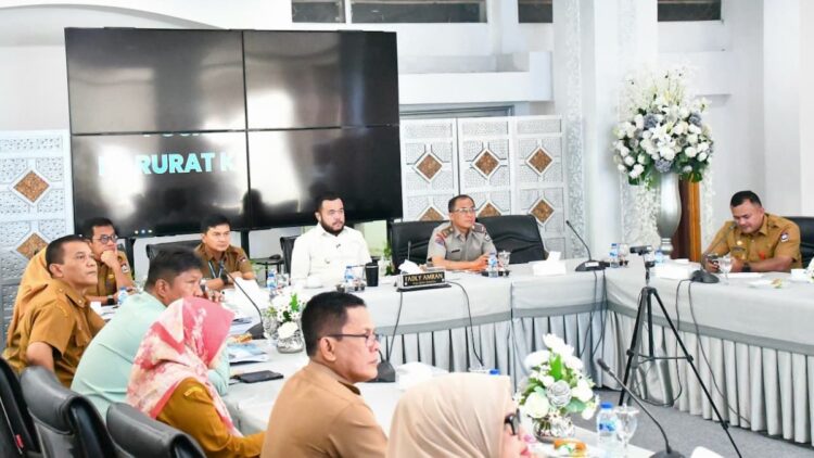 Wako Fadly Amran ikut rapat via daring bersama Mendagri terkait penanganan bencana. (dok. istimewa)