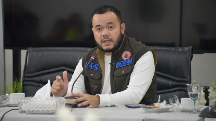 Wali Kota Padang Fadly Amran imbau masyarakat siaga. (dok. Prokopim)