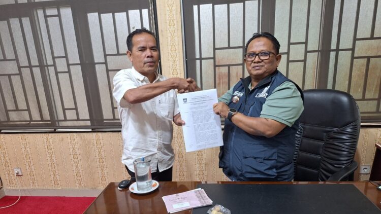 Zulkifli ditetapkan menjadi Ketua LPS Kecamatan Nanggalo. (Foto: Ist)